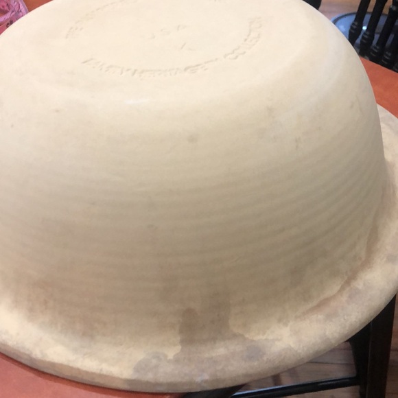 Pampered chef stoneware baking or mixing bowl 13 x 12” +4 inches deep - Picture 5 of 5